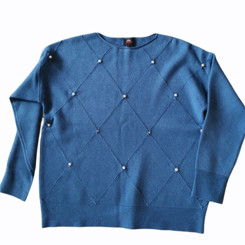 Nwot Blue sweater crystals pearls sz M